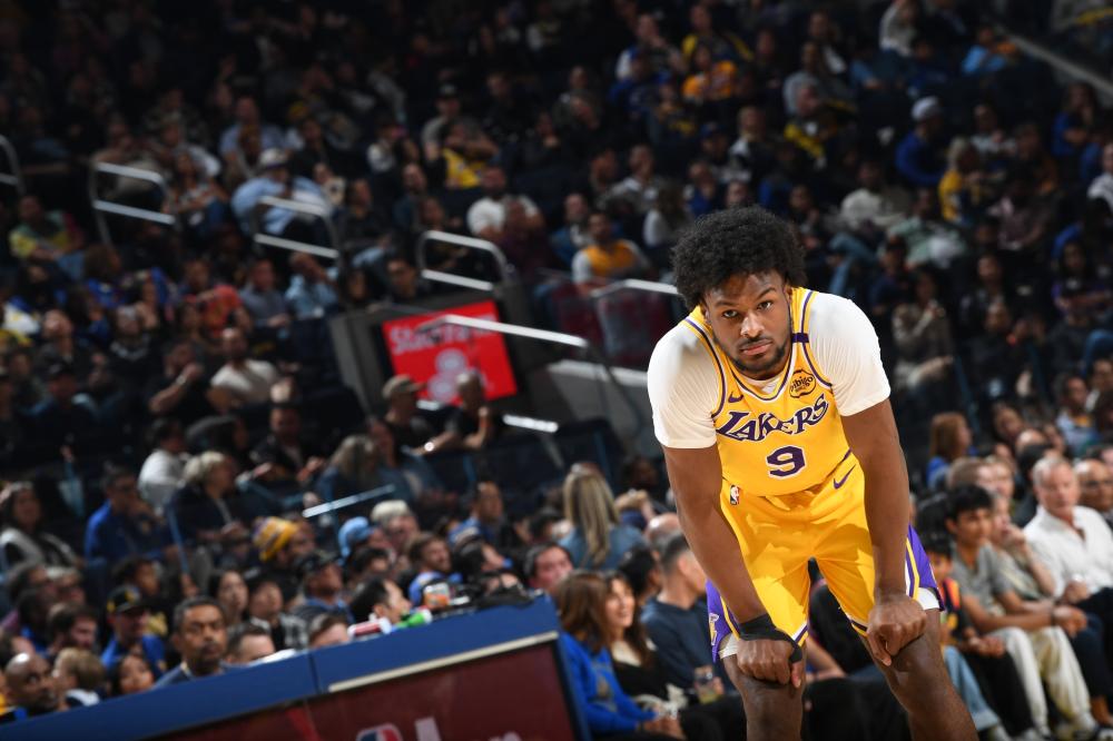 首发中锋 首发中锋